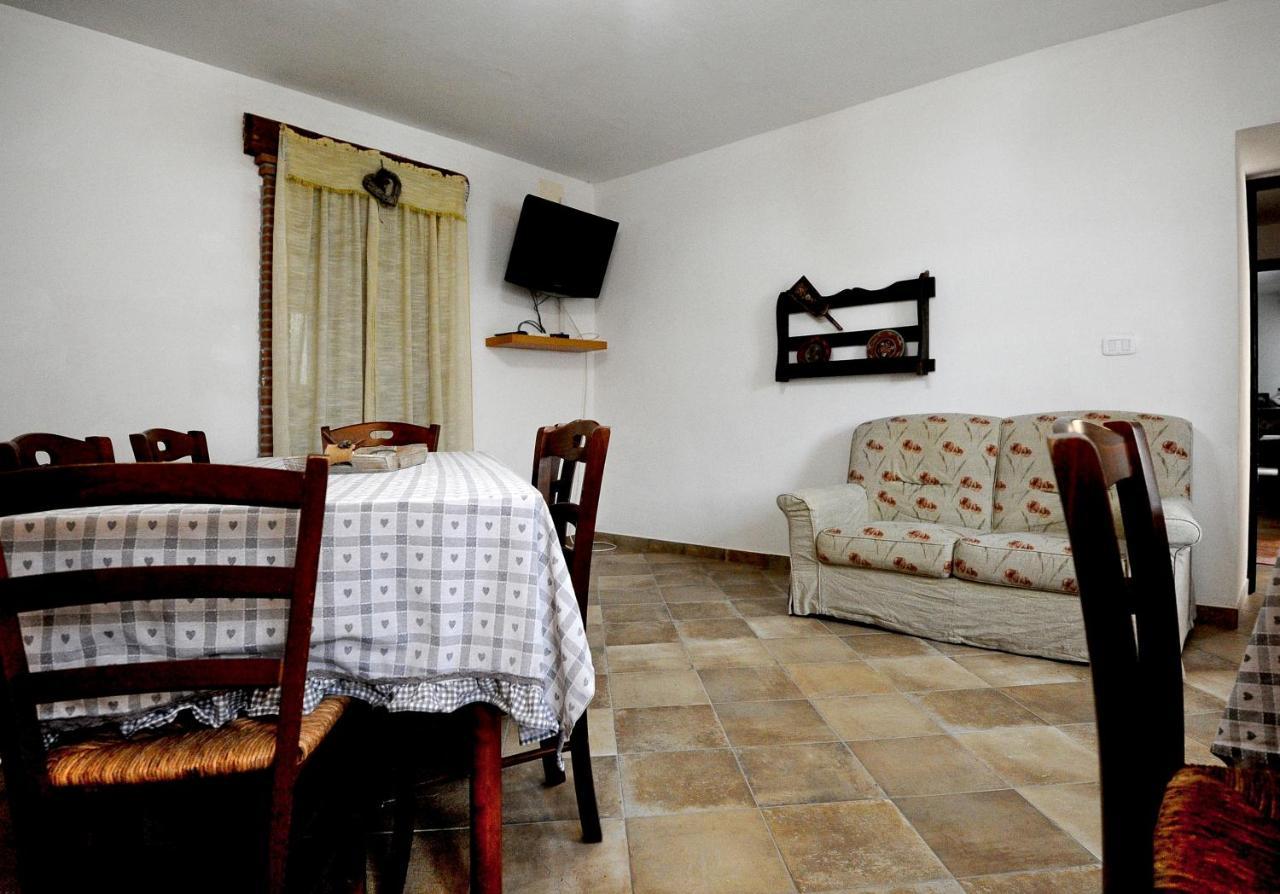 Country House Sezze ภายนอก รูปภาพ